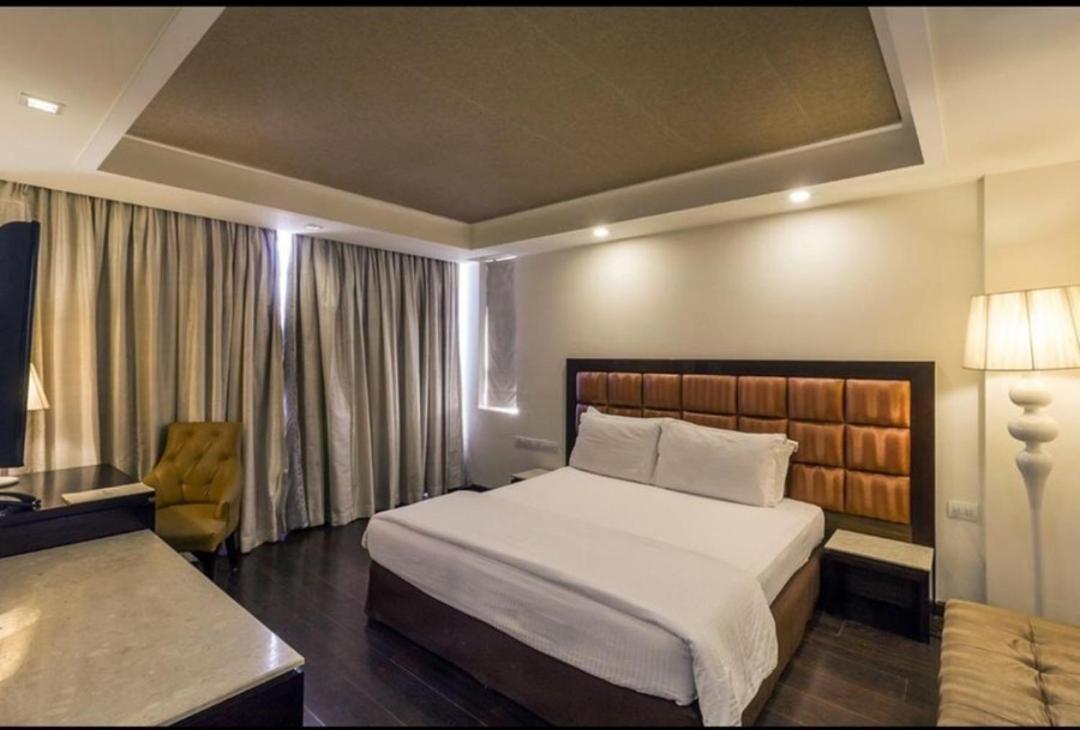 Madhuban Hotel , New Delhi Ngoại thất bức ảnh