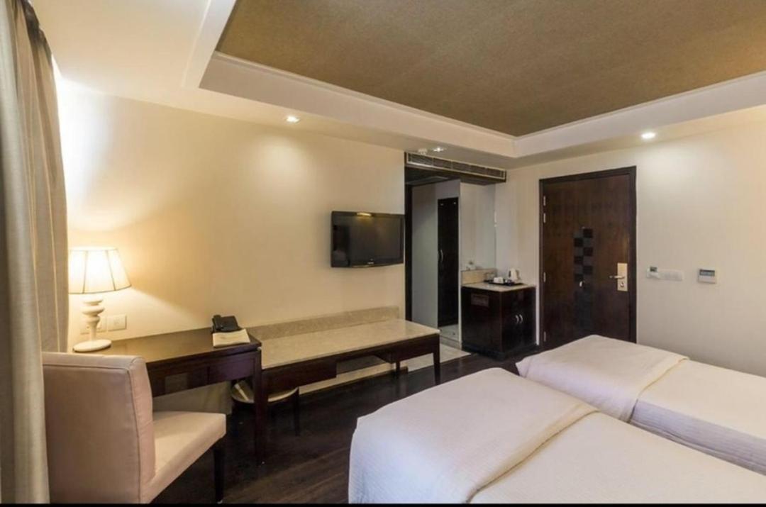 Madhuban Hotel , New Delhi Ngoại thất bức ảnh