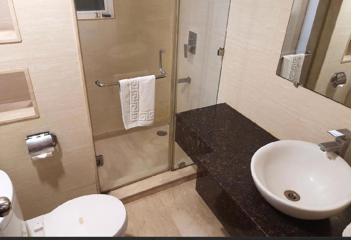 Madhuban Hotel , New Delhi Ngoại thất bức ảnh