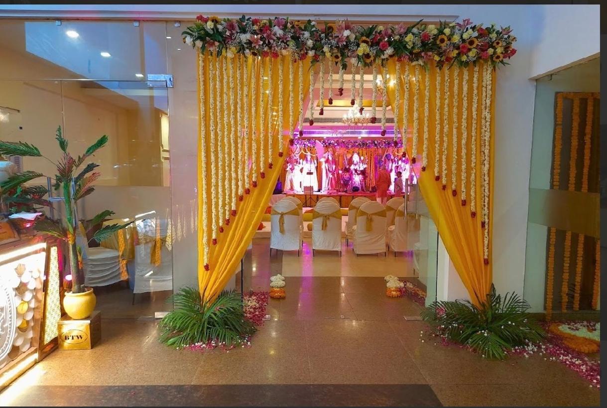 Madhuban Hotel , New Delhi Ngoại thất bức ảnh