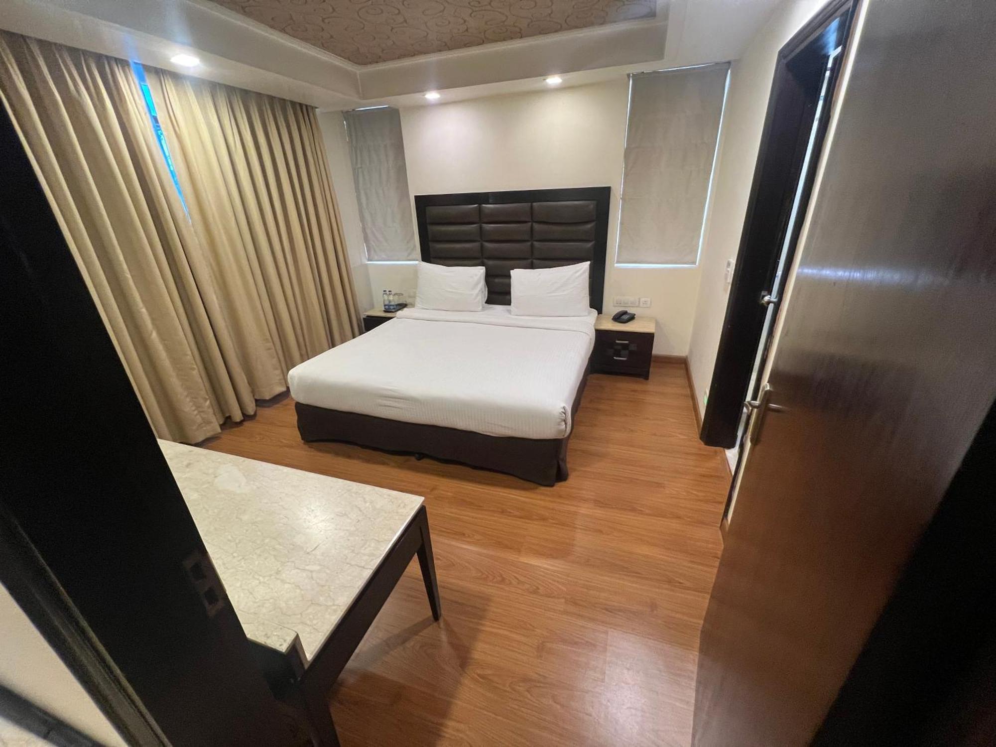 Madhuban Hotel , New Delhi Ngoại thất bức ảnh