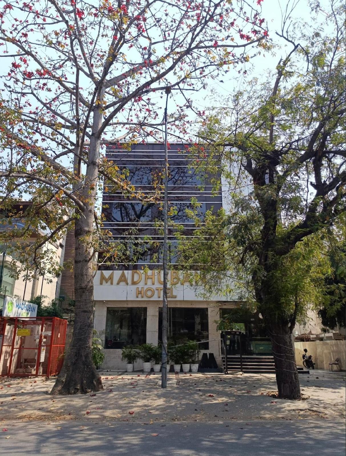 Madhuban Hotel , New Delhi Ngoại thất bức ảnh